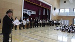 ４月７日　どきどきの担任発表の様子です。