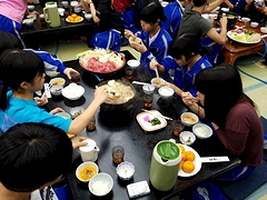 このときばかりは肉食系！？